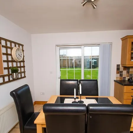 Spacious Three Bedroom In * Bundoran