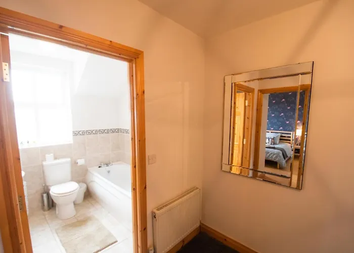 Beautiful Three Bedroom In *