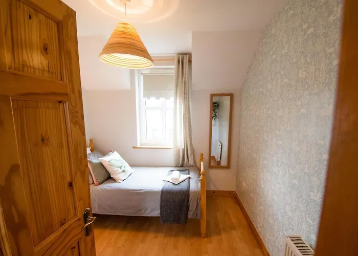 Beautiful Three Bedroom In *